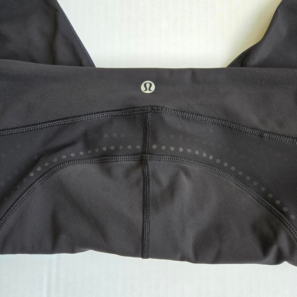 Lululemon Black Mesh Reflective Ruched Crop Leggings Size 6 Zipper Pocket Active - Picture 6 of 8
